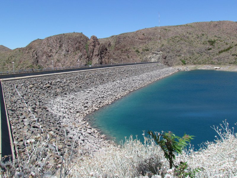 Embalse Los Reyunos 01